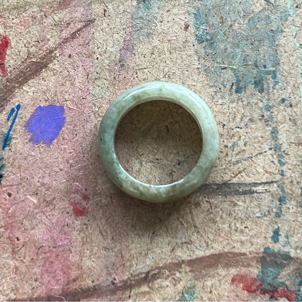 Real Jade ring - Picture 2 of 5